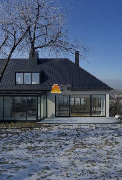 Sliač dom na predaj