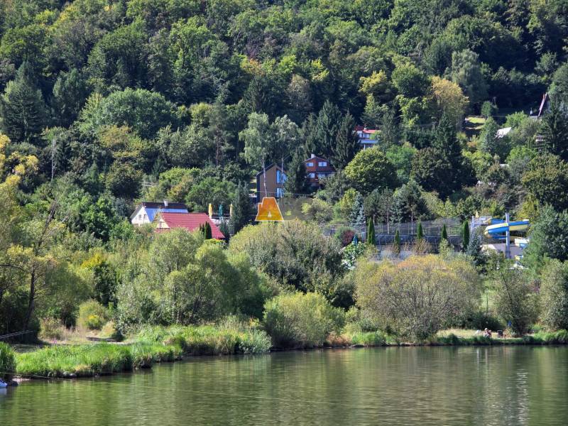 Pozemok na priehrade
